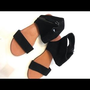 Vince Camuto Sandals